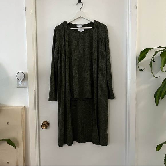 Joan Rivers Cardigan and Tank Set - Picture 5 of 9